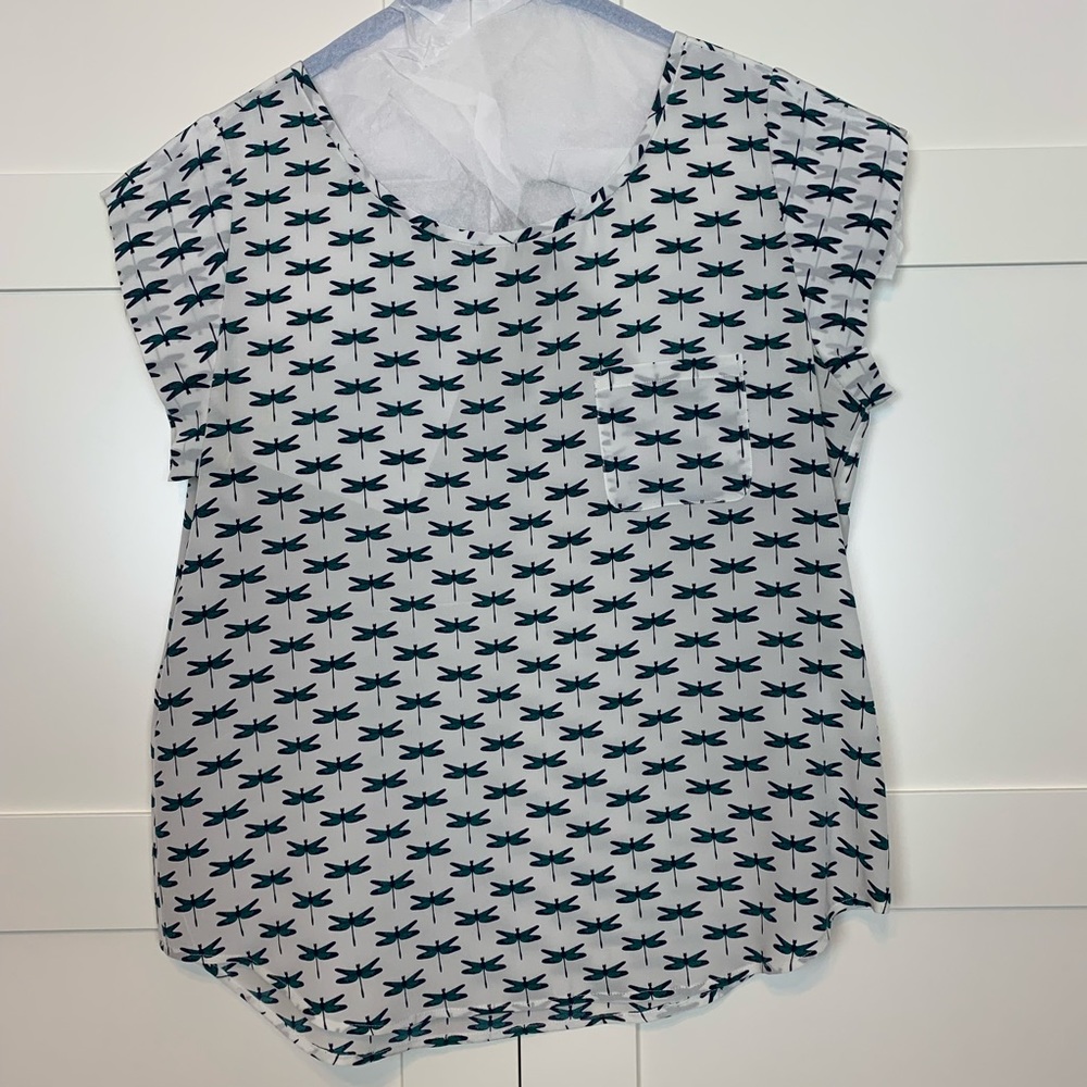 Joie dragonfly print rancher top size large.